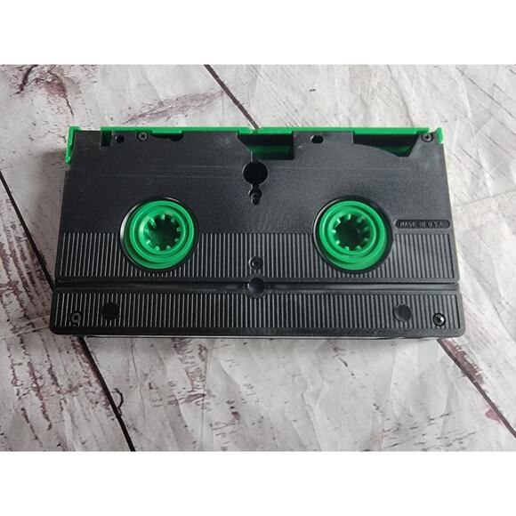 E.T. The Extra-Terrestrial VHS Tape 1988 Classic Sci Fi Family Movie Green Spool - Picture 4 of 8